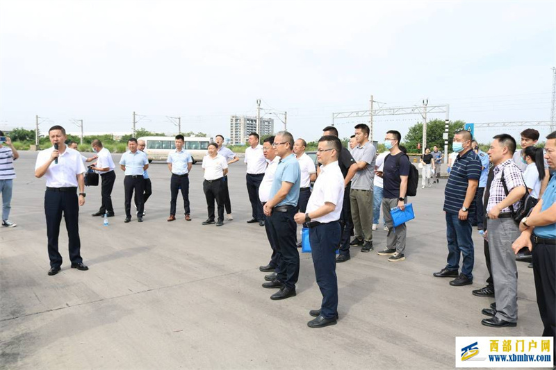 锚定“大粮食”特色产业德阳国际铁路物流港筹建百万吨粮食集散中心(图1) 锚定“大粮食”特色产业德阳国际铁路物流港筹建百万吨粮食集散中心(图1)