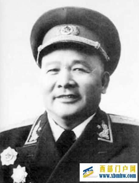 58年徐海东重回故乡,缘何见到乡亲后道歉:我徐海东对不起大家呀(图1) 58年徐海东重回故乡,缘何见到乡亲后道歉:我徐海东对不起大家呀(图1)