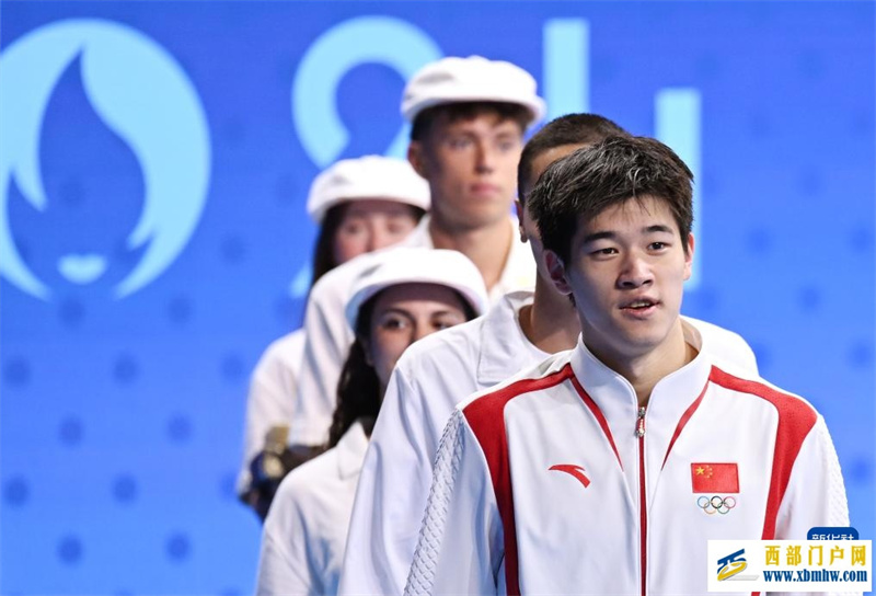 男子100米自由泳决赛:中国选手潘展乐夺冠(图64) 男子100米自由泳决赛:中国选手潘展乐夺冠(图64)