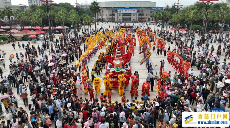 第二十四届禄丰恐龙文化旅游节开幕(图1) 第二十四届禄丰恐龙文化旅游节开幕(图1)