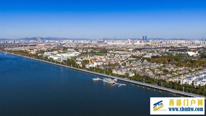 从“抽水浇地”到“刷卡灌溉”——滇池畔灌溉护农新事(图4) 从“抽水浇地”到“刷卡灌溉”——滇池畔灌溉护农新事(图4)