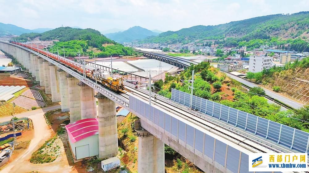 渝昆高铁云贵段建设提速(图1) 渝昆高铁云贵段建设提速(图1)