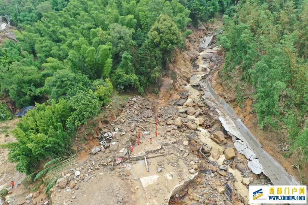 重庆永川特大暴雨灾害救援一线直击(图3) 重庆永川特大暴雨灾害救援一线直击(图3)