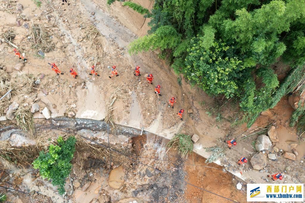 重庆永川特大暴雨灾害救援一线直击(图4) 重庆永川特大暴雨灾害救援一线直击(图4)