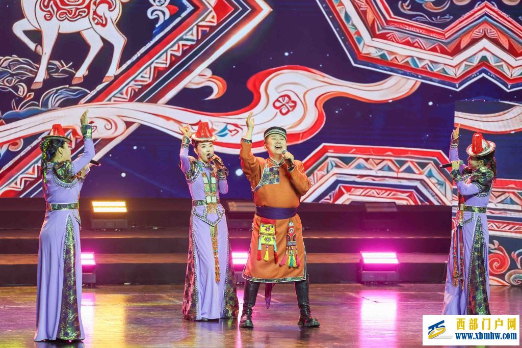 “大美中国·西部如歌”国际音乐故事会在重庆举行(图5) “大美中国·西部如歌”国际音乐故事会在重庆举行(图5)