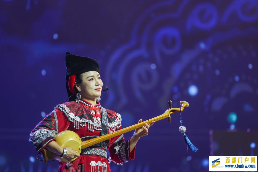 “大美中国·西部如歌”国际音乐故事会在重庆举行(图8) “大美中国·西部如歌”国际音乐故事会在重庆举行(图8)