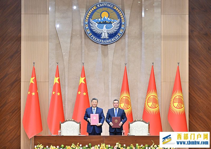 习近平同吉尔吉斯斯坦总统扎帕罗夫会谈(图6) 习近平同吉尔吉斯斯坦总统扎帕罗夫会谈(图6)